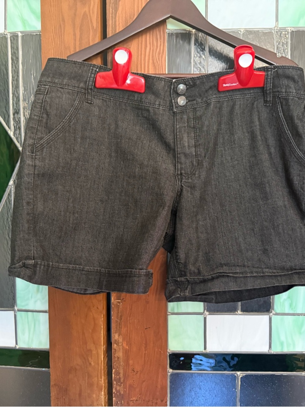Santana Canada Black Denim Roll-Cuff Jean Shorts